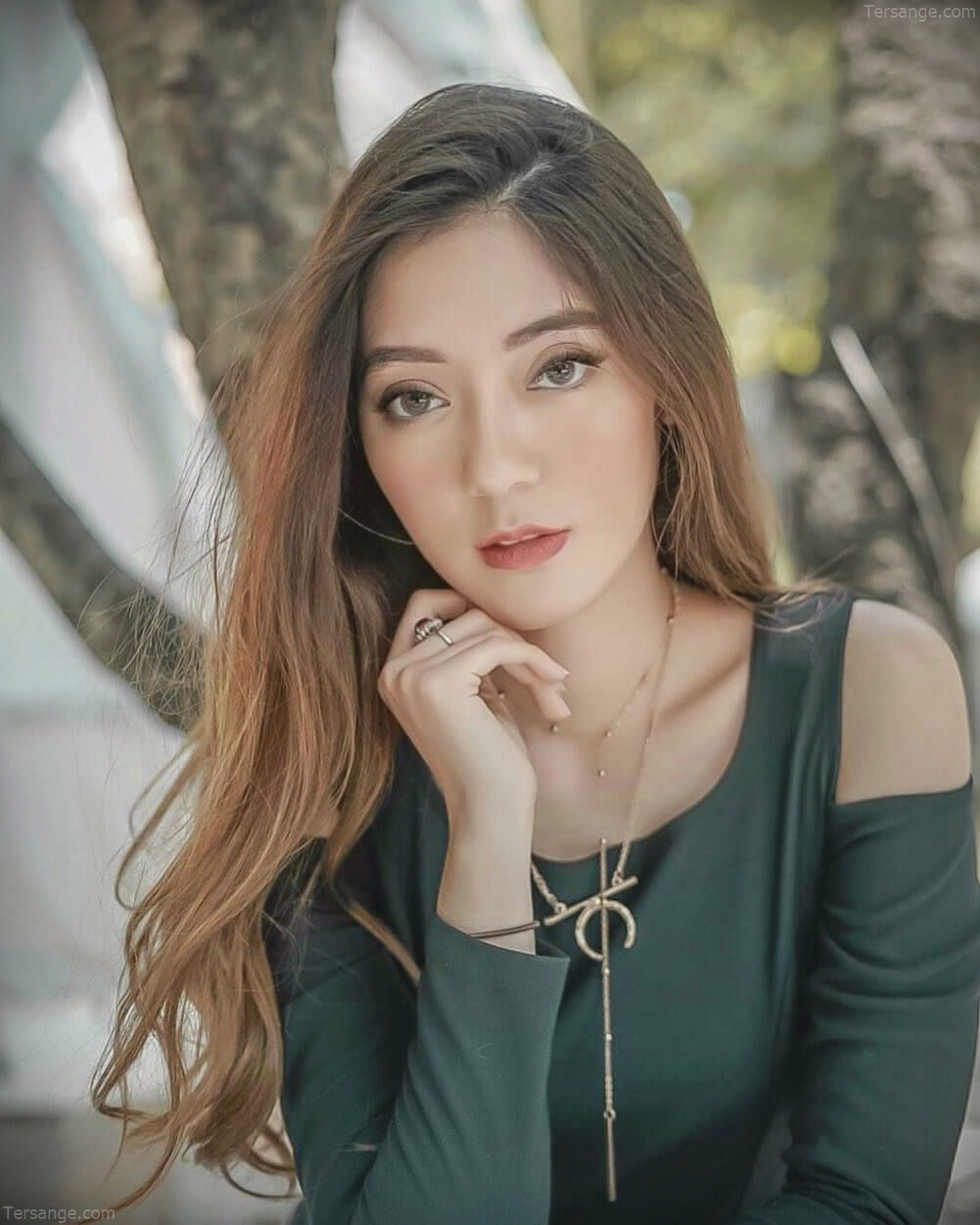 Cerita Sex Selimut Hidup